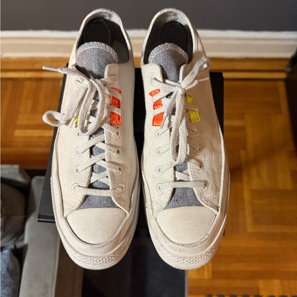 Converse Chuck 70 Low Top Cream w/ Neon Accents – Men’s 10.5